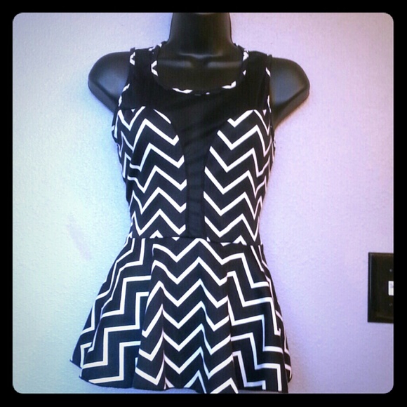 NWT stripped top