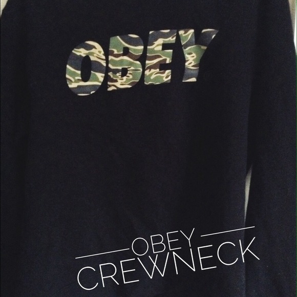 Camo obey crew neck