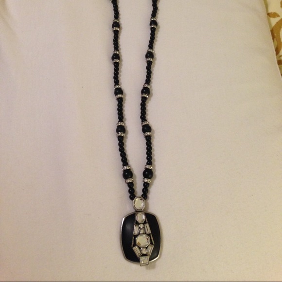 ✨✨SOLD✨✨Lia sophia necklace