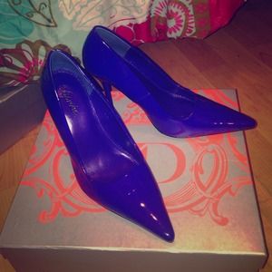Navy Blue Pointy Heels