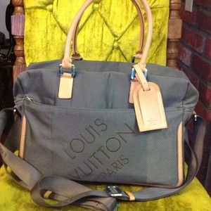 Authentic Louis Vuitton travel/shoulder SOLD SORRY