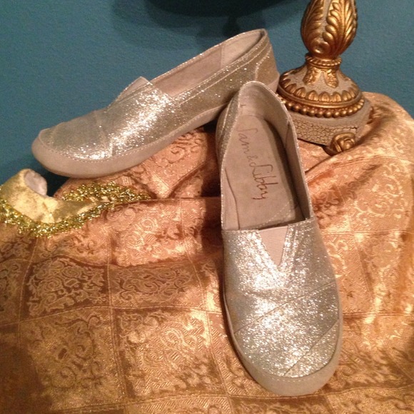 All That Glitters is Gold!!!!