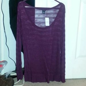 Cute maroon top.