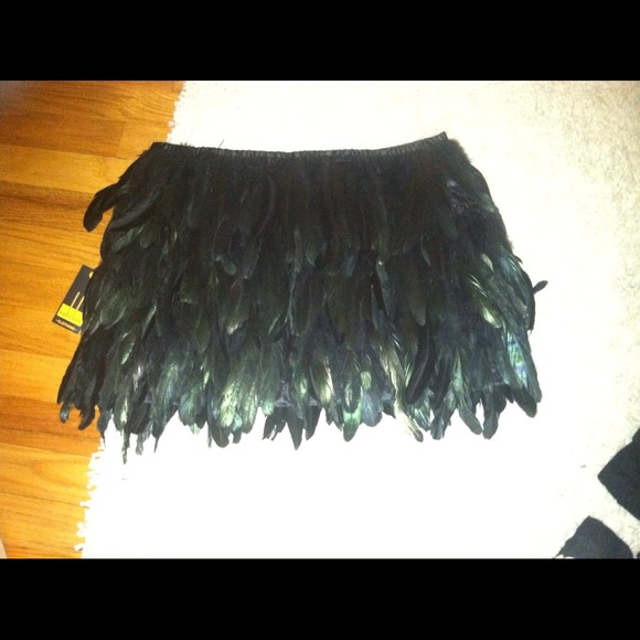 Feather skirt