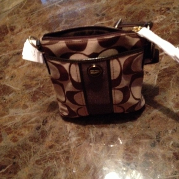 #13-  SOLD. Authentic Coach Crossbody - Picture 3 of 4