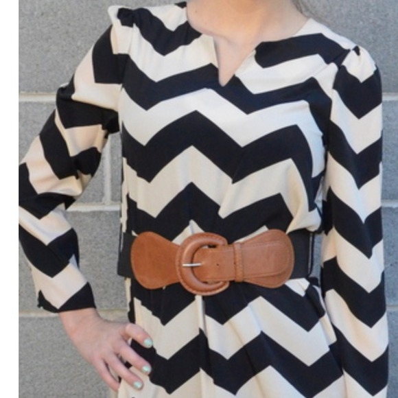 Chevron tunic with belt, NWT