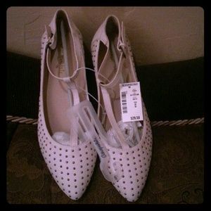 Aeropostale cream color flats