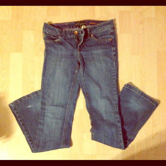 Jeans - Picture 1 of 2