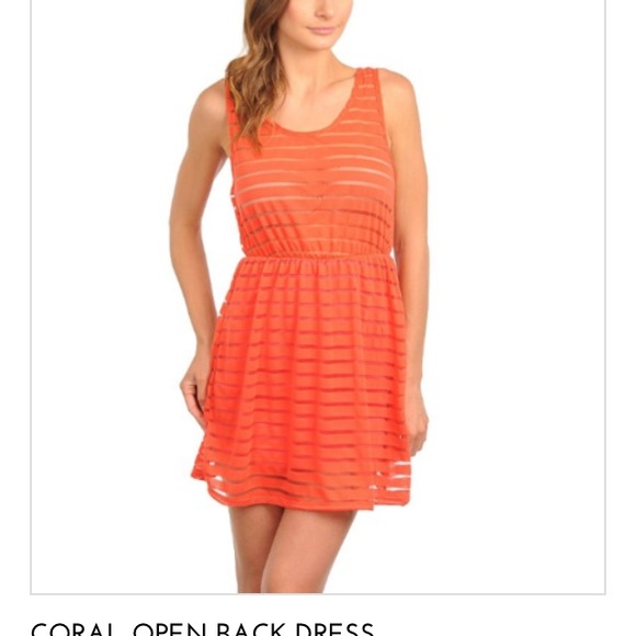 Open back dress - Picture 2 of 3