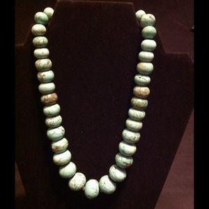 Stone statement necklace NWOT