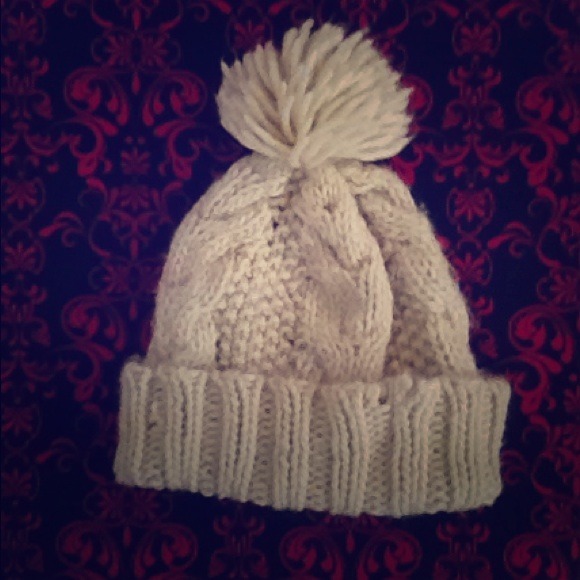 Forever 21 Beanie💛