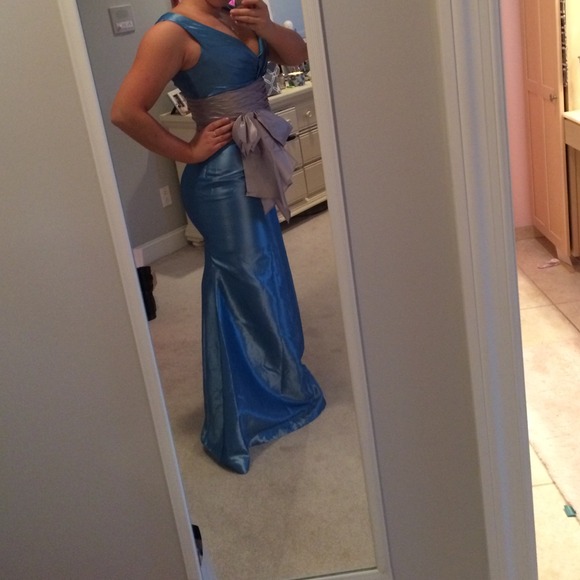 New gorgeous blue long formal dress!