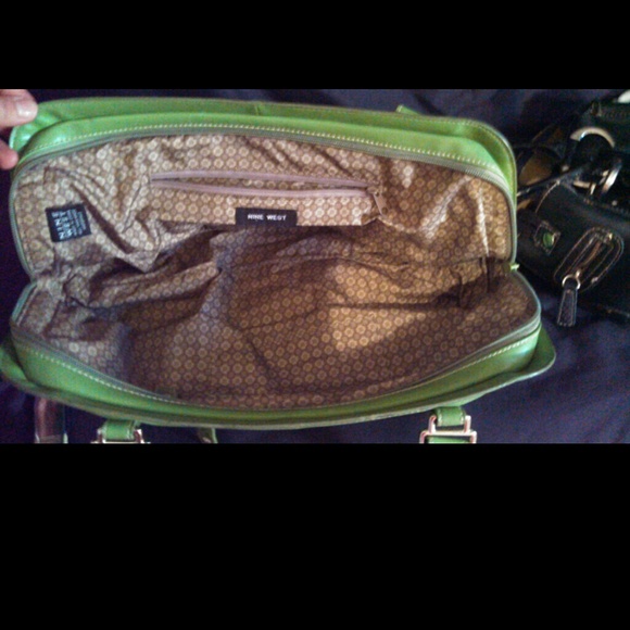 Green apple Nine West handbag - Picture 3 of 4