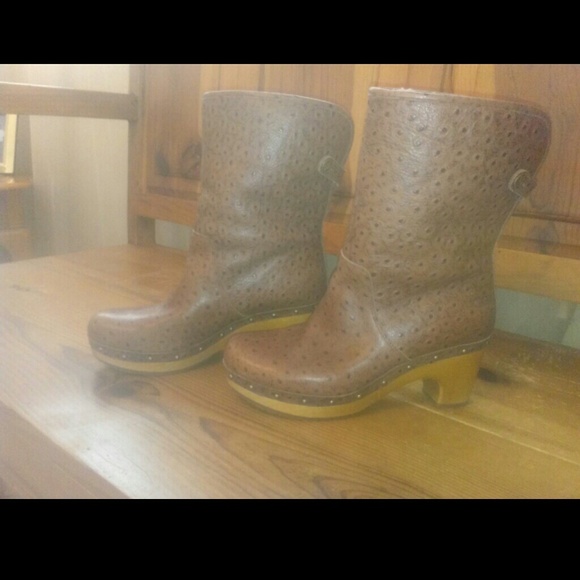 Ugg Lynnea Ostrich Boots