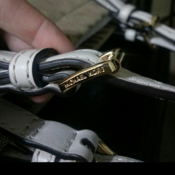 Michael kors tote bag *SOLD* - Picture 4 of 4