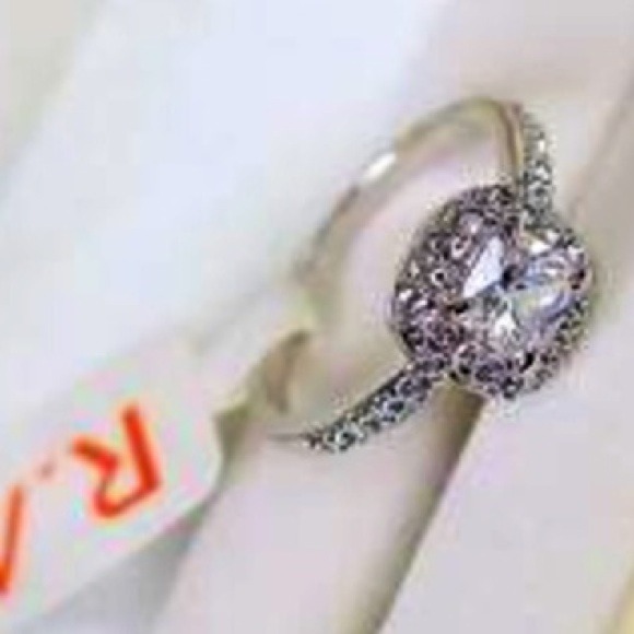 18K White GP Crystal Ring by RAG - Picture 3 of 4