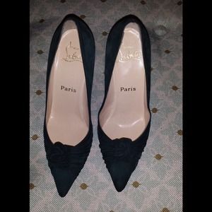 Size 35 Christian louboutin in new condition.