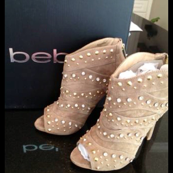 Great conditionBEBE GALE STUDDED PEEP TOE BOOTS,7M - Picture 1 of 4
