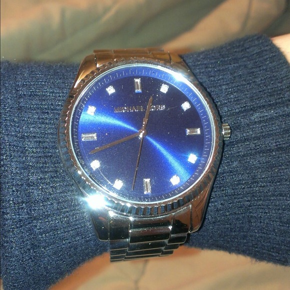 Mk watch - Picture 3 of 4