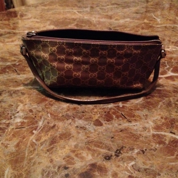 #18- Authentic Used Gucci - Picture 2 of 4