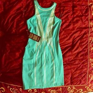 👗 NWOT NEVER WORN BEBE DRESS 👠