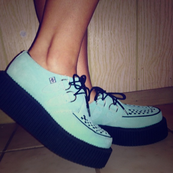 Mint color creepers