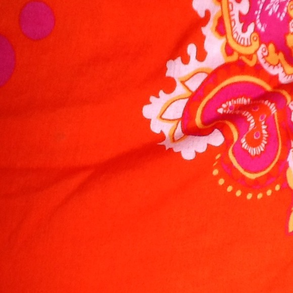 🚫SOLD N BUNDLE🚫Silk and Cotton Paisley Print Top - Picture 3 of 3