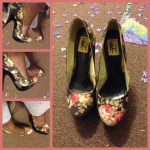 Size 10 Heels Bundled with Tan wedges