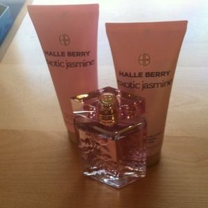 Halle Berry exotic jasmine perfume