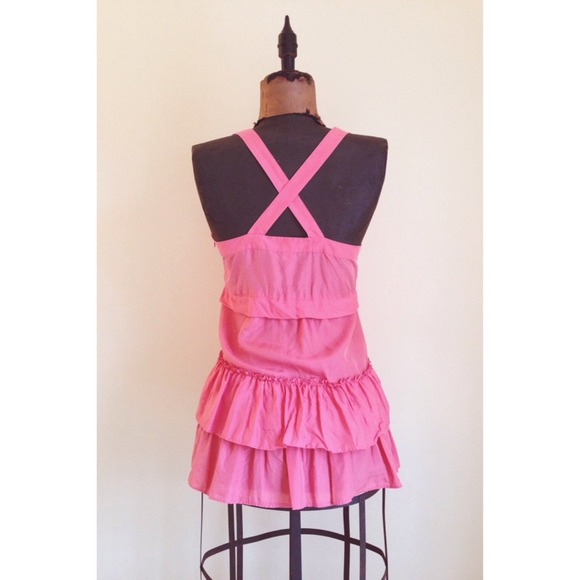 ♥️SOLD Banana Republic silk tank - Picture 2 of 3