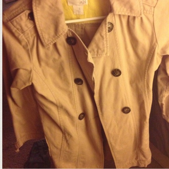 Tan jacket - Picture 2 of 2