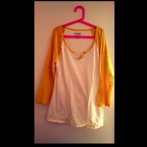 Old Navy baseball tee