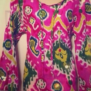 Tracy Porter size XL.