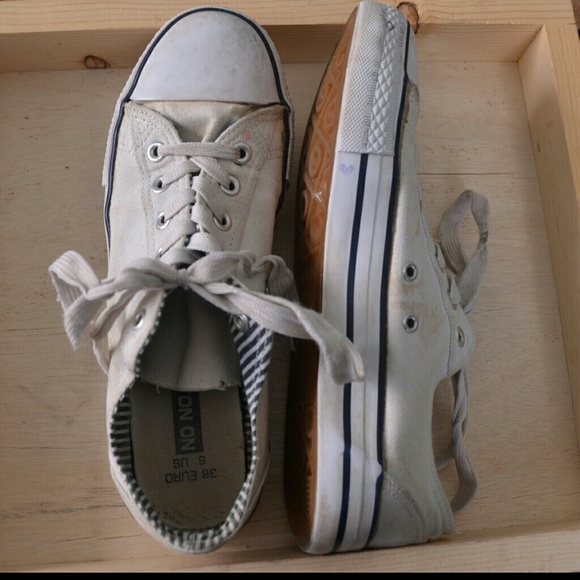 White converse style shoes