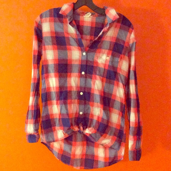 Long sleeve plaid shirt