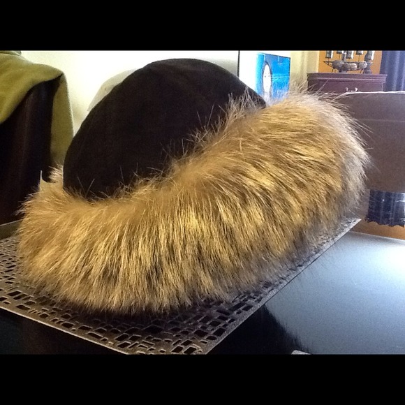 Fur women hat