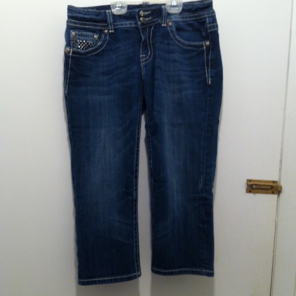 Hold for wildflower1. Capris. Miss Me jeans capris