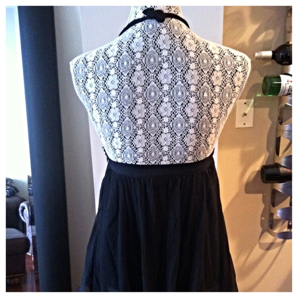 **SOLD in bundle** - Picture 3 of 3