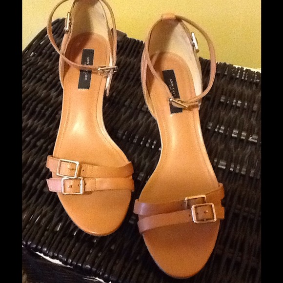 Ann Taylor women shoe