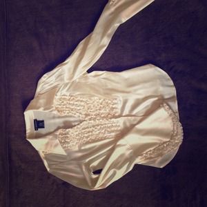 Gorgeous bebe silk tuxedo blouse.