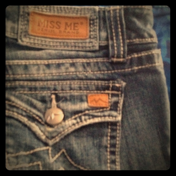 Miss me Irene Bermuda - Picture 1 of 4