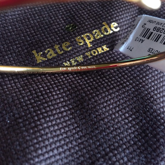 🎉HOST PICK🎉Kate Spade Love Notes gold bow bangle - Picture 3 of 4