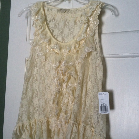 Forever 21 Lace Top NWT! - Picture 3 of 3