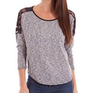 ✨SALE✨ Appliqué Long Sleeve Top