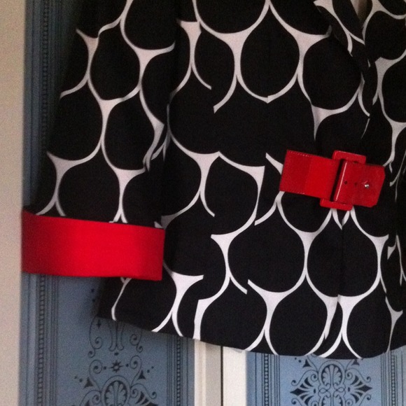 ⚡️⚡️NEW PRICE⚡️Classic and classy jacket/blazer! - Picture 3 of 4