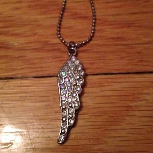 Angel wing rhinestone necklace