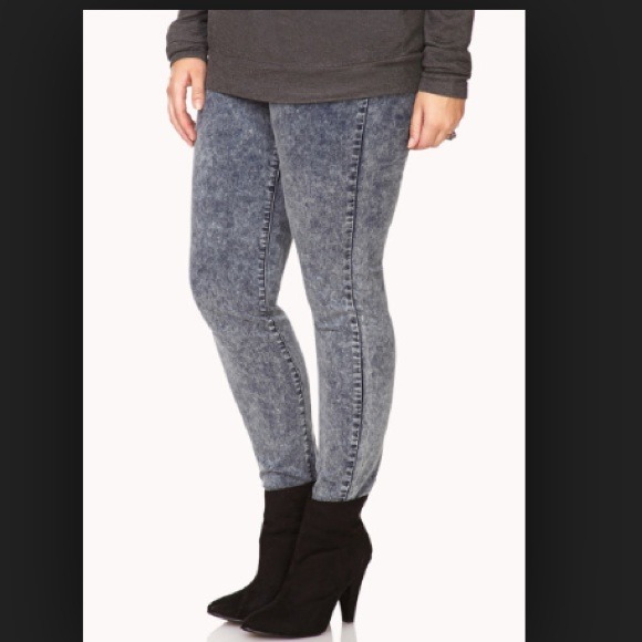 Forever 21 + stone wash skinny jeans