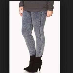 Forever 21 + stone wash skinny jeans