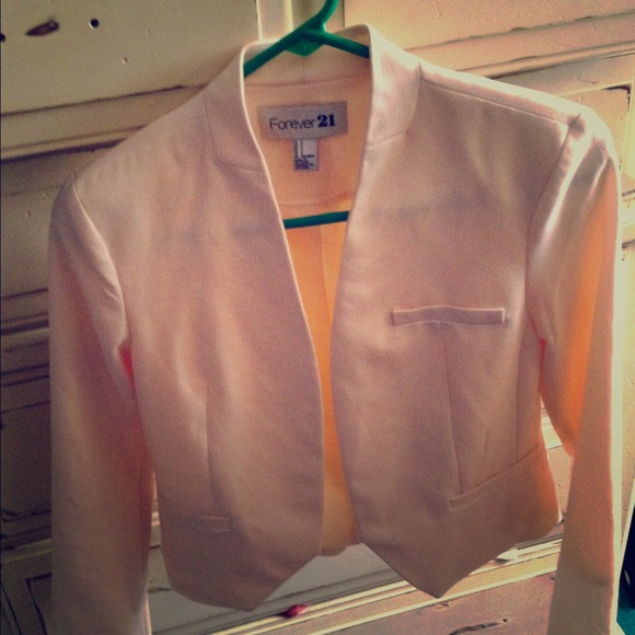 Forever 21 barely pink blazer!
