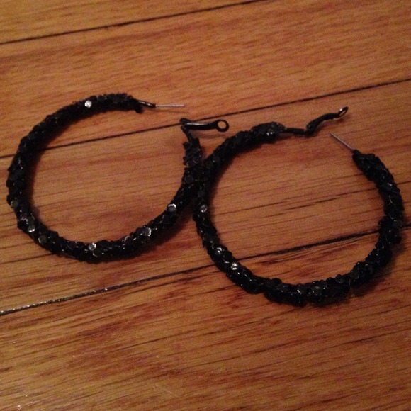Black hoops